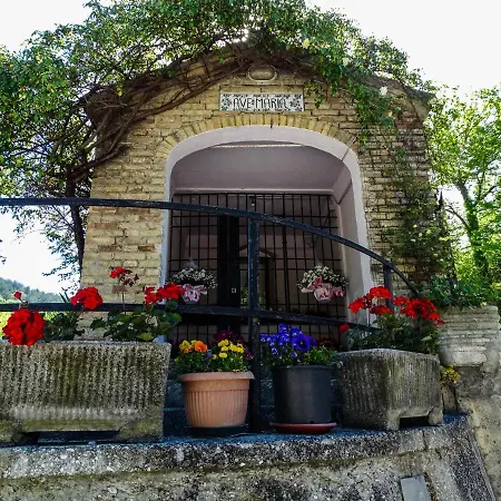 Apartamento Residenza Maesta Del Picchio -la Terra